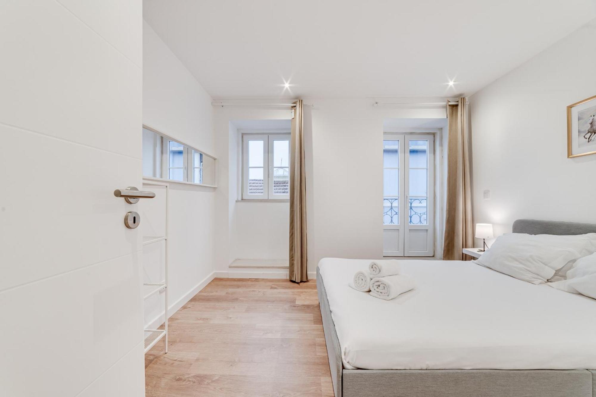 Taipas Cozy Apartments Lisbon Exterior photo